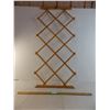Image 1 : *Wooden stair gate - 36" tall - 4ft wide wage