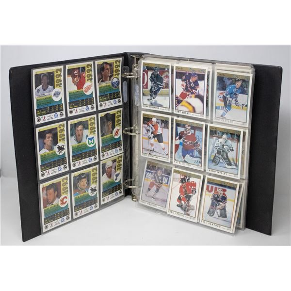 BINDER OF COLLECTIBLE HOCKEY CARDS