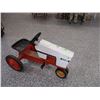 Image 2 : Case Pedal Tractor