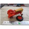 Image 5 : ERTL Case 930 Comfort King Tractor with box