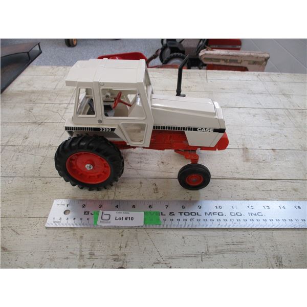ERTL case tractor 2390