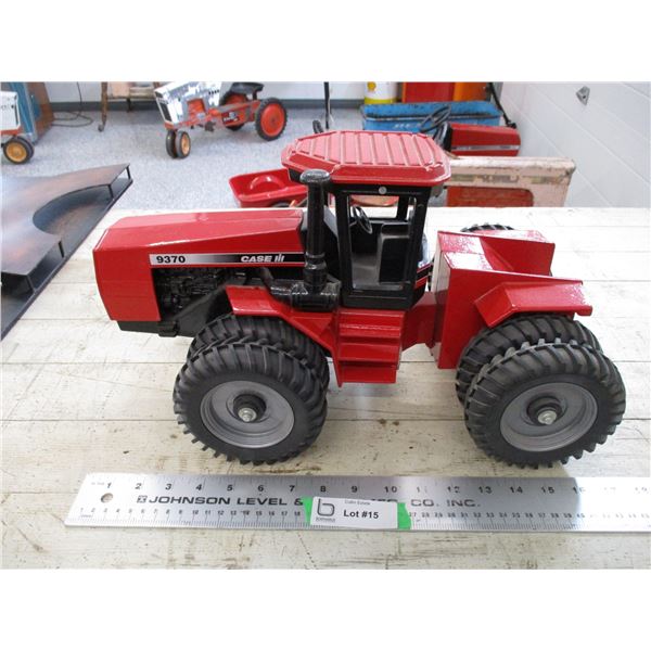 ERTL case international 9370 4WD Tractor