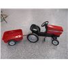 Image 1 : Case 7250 Pedal Tractor with wagon