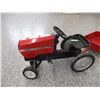 Image 4 : Case 7250 Pedal Tractor with wagon