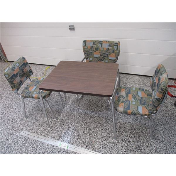 kids table with 3 chairs