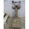 Image 1 : Gurney antique floor scale - No 8