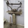Image 2 : Gurney antique floor scale - No 8