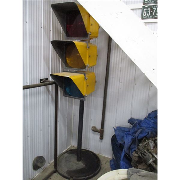 Traffic light on stand