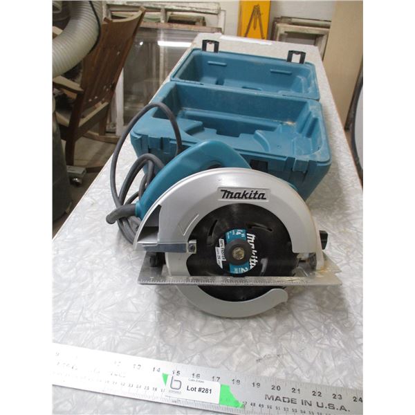Makita skil-saw with case