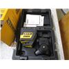 Image 4 : Dewalt laser level with tripod stand