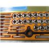 Image 6 : 40 piece tap and die set