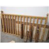 Image 2 : Wood item spindles +railing