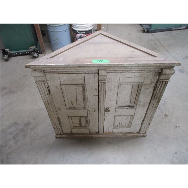 Corner cabinet - 28" tall