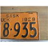 Image 3 : 1929 Truck Sask License plate - repainted
