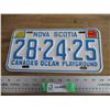 Image 1 : 1973-74 Nova Scotia license plate