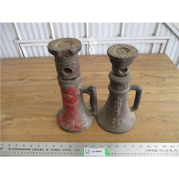 2 Screw jacks - #16 + Duff