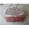 Image 1 : tin storage box/trunk - 24x15