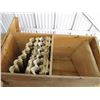 Image 5 : Wood (double) egg crate - 27x12
