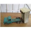 Image 4 : Toy truck with wooden box (lil beaver) 19" long