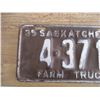 Image 2 : 1935 (farm truck) Sask license plate
