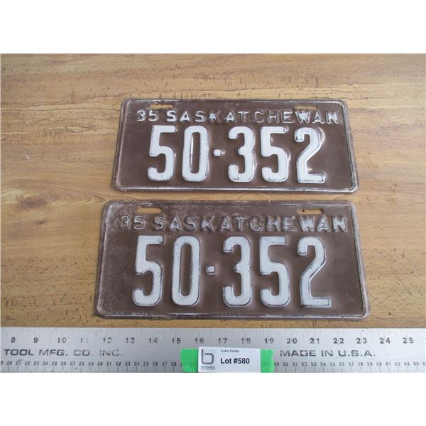 1935 (matching pair) Sask license plates