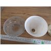Image 5 : (5) Glass lamp shades