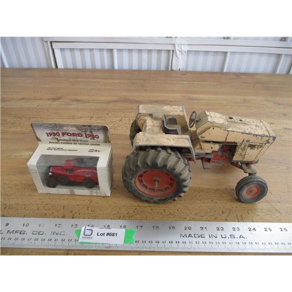 (2) toys - Case 1270 agri king Tractor + 1930 ford mail truck