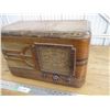 Image 3 : RCA victor wooden radio - 19x9