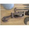 Image 4 : Galvanized pail with pipe vise pulleys misc