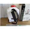 Image 3 : 3.9 gal backpack sprayer