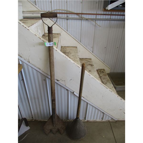 Hay knife, plunger washing