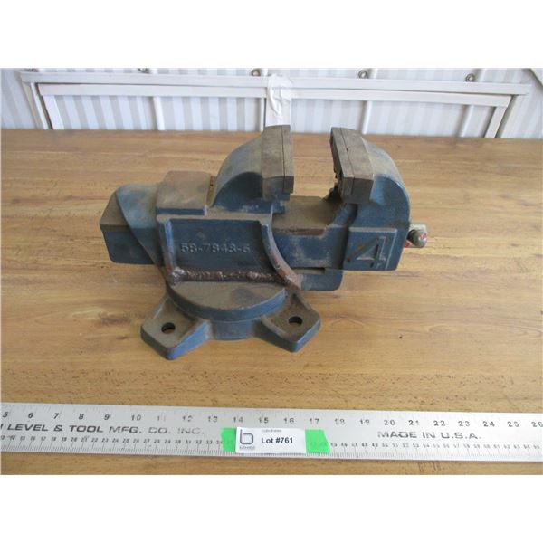 No 4 Bench Vise