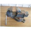 Image 4 : No 4 Bench Vise