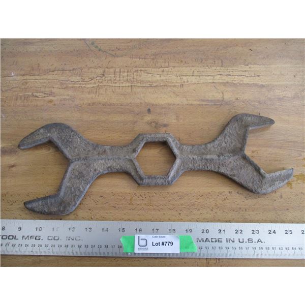 Case wrench tool - 17" log