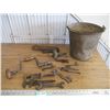 Image 1 : Galvanized pail with brace, ford wrench