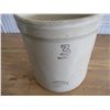 Image 2 : No 3 stoneware crock