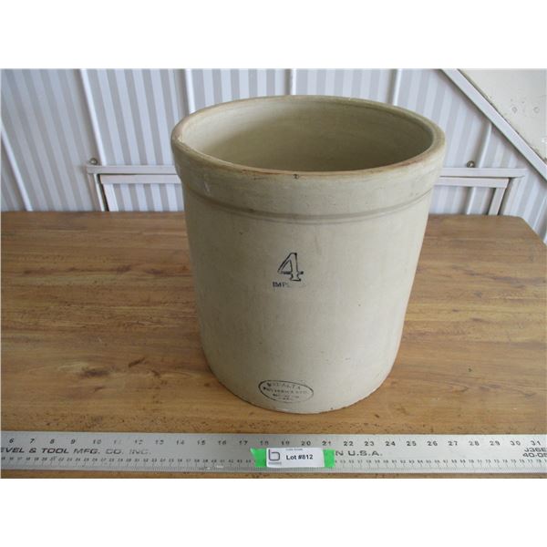 No 4 stoneware crock
