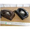 Image 3 : (2) telephones