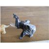 Image 2 : (2) Marble elephant + bull (broken horn)