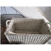 Image 5 : basket with misc