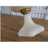Image 5 : Aladdin Lamp (milk glass) with chimney