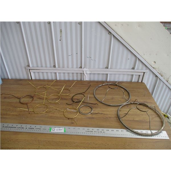 lot of shade holders (8 total)