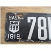 Image 2 : 1919 Sask License Plate (porcelain)