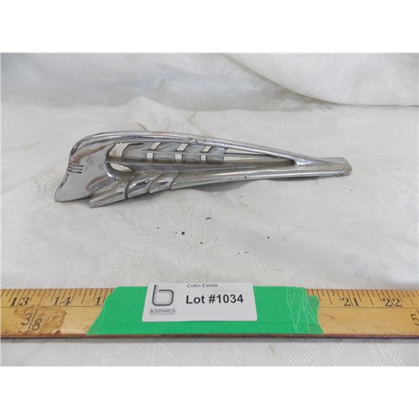 Hood Ornament – part no. 847904