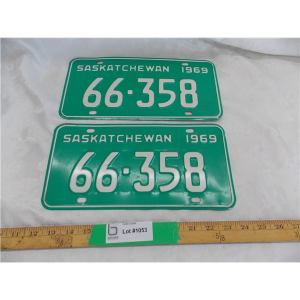 1969 Sask License Plate Set – great condition