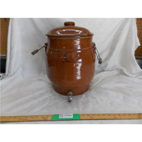 Medalta Water Crock – with lid – 5 Imp "Ice Water”