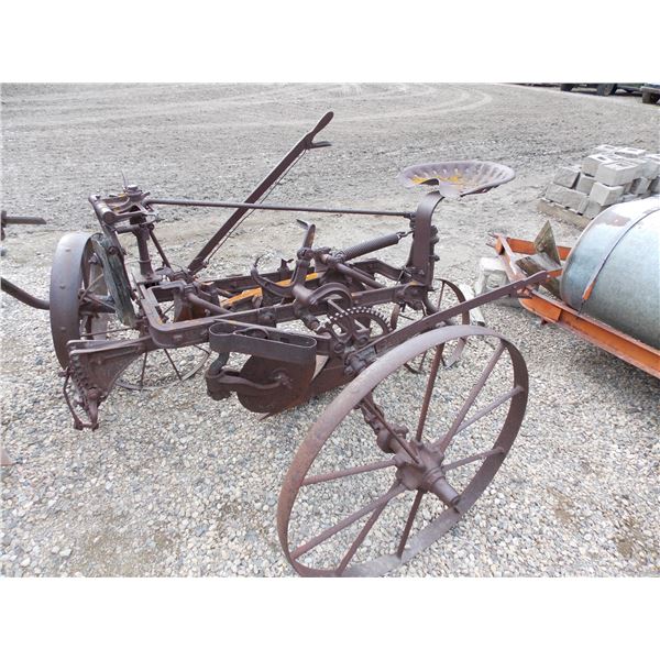 Antique 1 spine plow