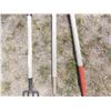 Image 4 : (3) small pitch forks
