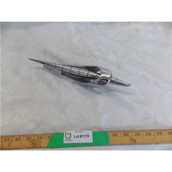 1962 cadillac hood ornament - #1314741