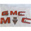Image 2 : GMC Truck Emblems – 14043922 + 350 V8 emblem